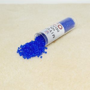 Miyuki delica - color azul oscuro mate, medida 11/0, cantidad 7.2 gramos aprox.
