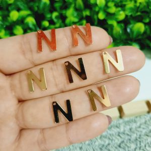 Dije de letra letra en acero inoxidable "N"