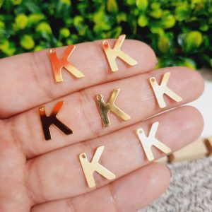 Dije de letra letra en acero inoxidable "K"