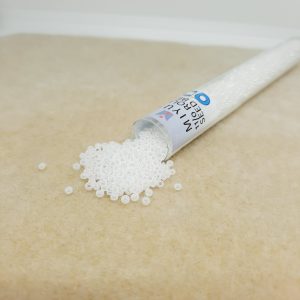 (11-9528-TB) MIYUKI REDONDO 11/0  COLOR  WHITE CEYLON - 24 GR