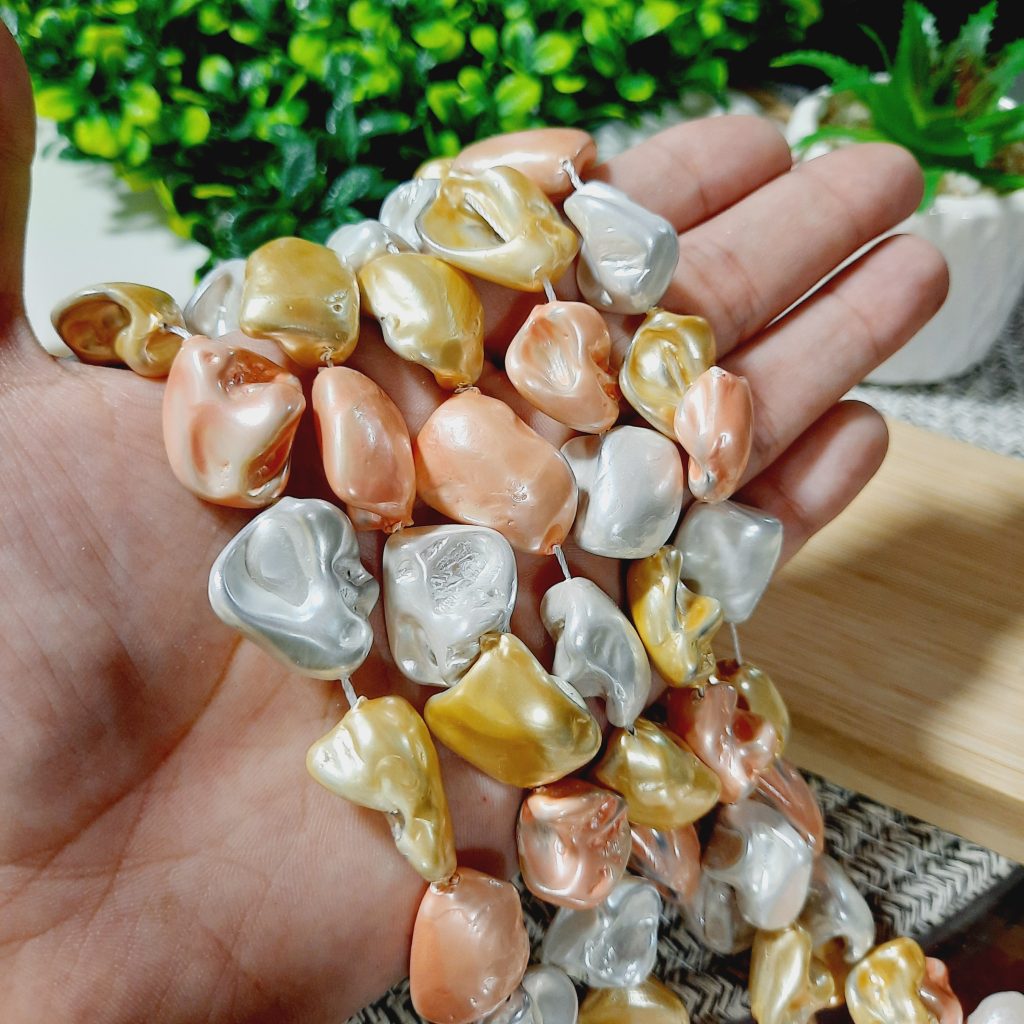 Shells Irregular (1015-0132) PIEDRA SHELL IRREGULAR 16MM – TIENDA INSUMOS CORAL