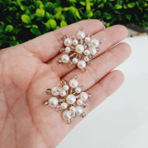 Bases de flor tejido en color de cristal negro pálido traslucido